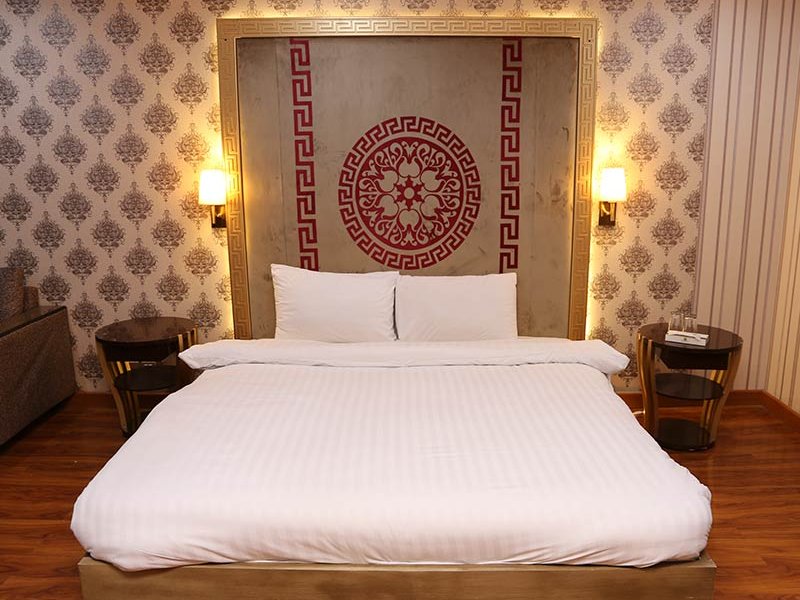 Cedar Wood Shogran Executive Room