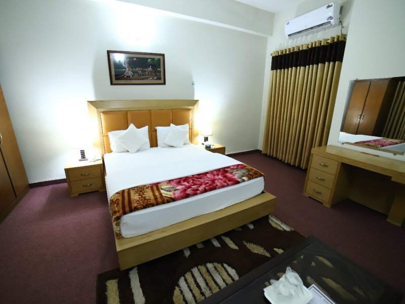 Hotel Red Line Islamabad Deluxe Room