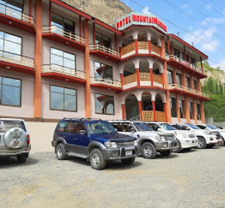 Mountain Lagoon Skardu Hotel